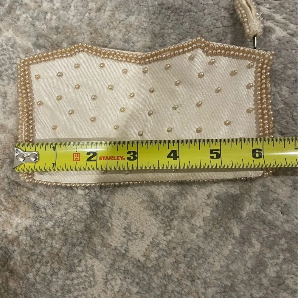 Vintage Regal Product Japan Hand Beaded Pearl Cream Coin Purse 👛 Clutch
